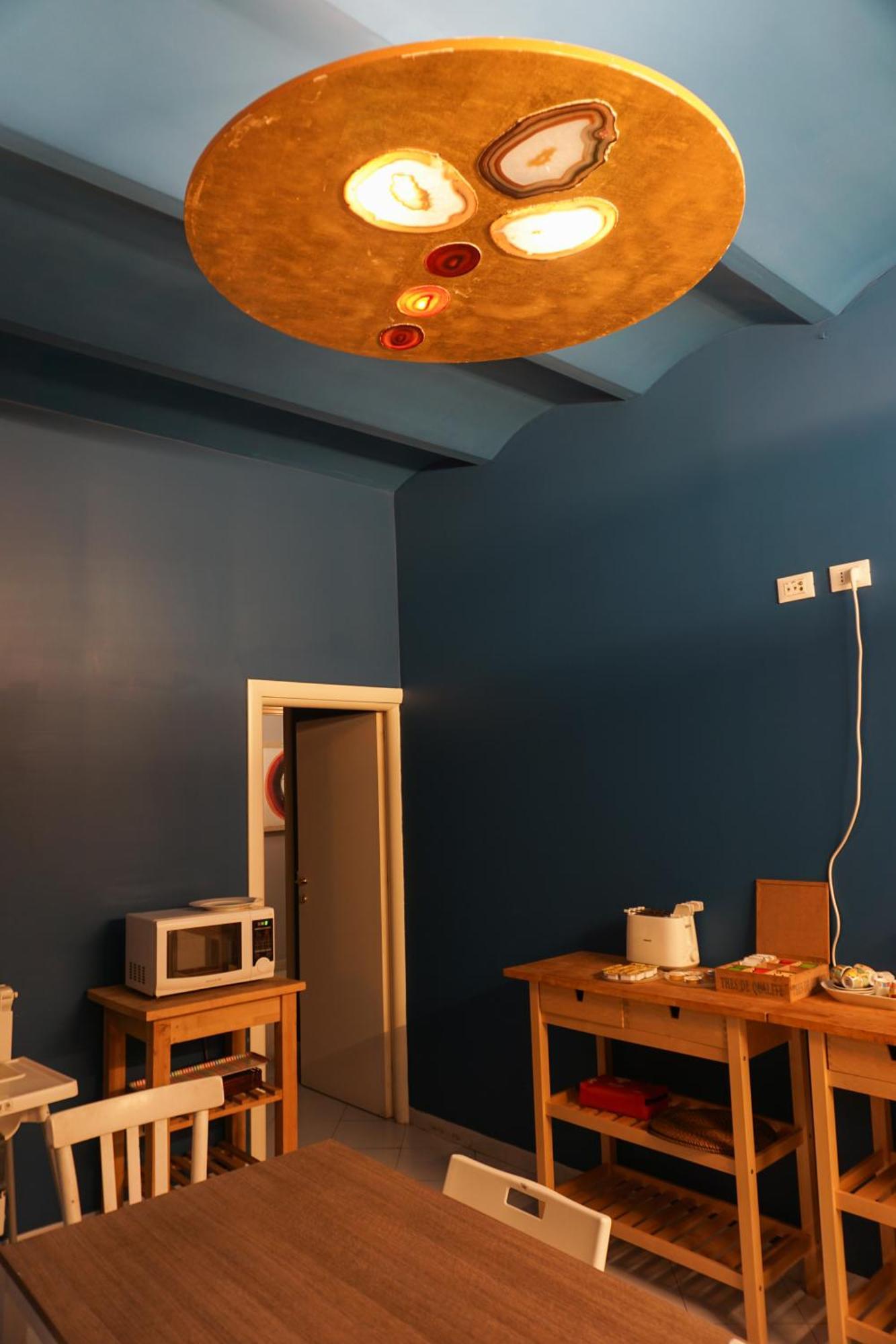 Tarshito Gallery House Gasthof *