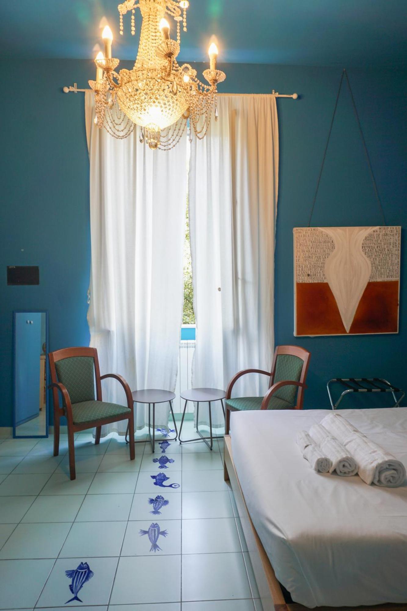 Pensión Tarshito Gallery House Roma